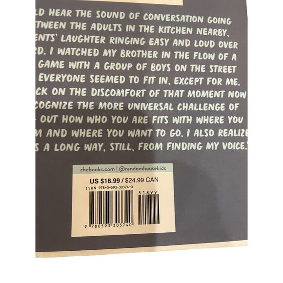 MICHELLE OBAMA Book Lot of 2 Becoming Chasing Light FLOTUS Biography - Picture 4 of 4